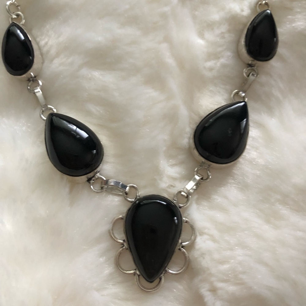 Silver necklace new ladies 20 inches long